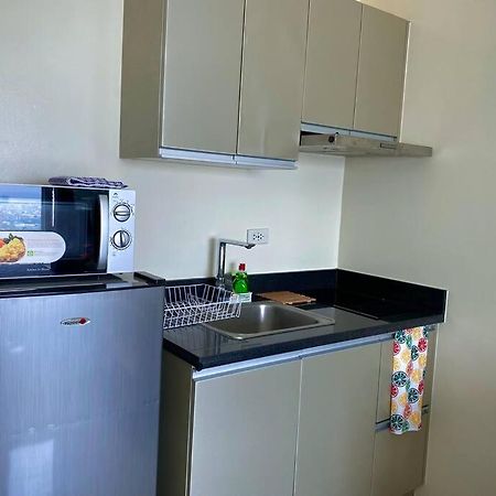 מנילה Makati Penthouse With Stunning City Skyline View מראה חיצוני תמונה