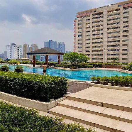 מנילה Makati Penthouse With Stunning City Skyline View מראה חיצוני תמונה